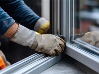 ¿Es verdad que las ventanas de PVC se deforman con el sol?
