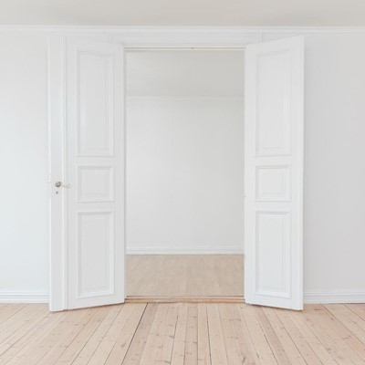 ¿Qué tipo de aperturas existen para las puertas?