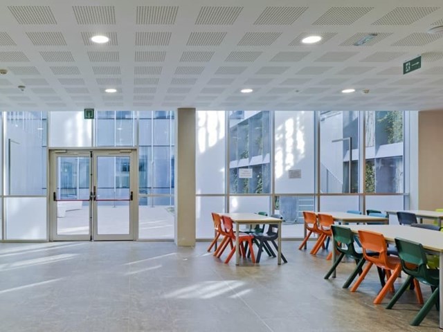 Revalorice su vivienda con ventanas y puertas de calidad